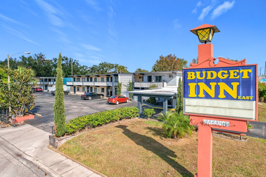 Primary Photo Of 307 E Vine St, Kissimmee Hotel For Sale
