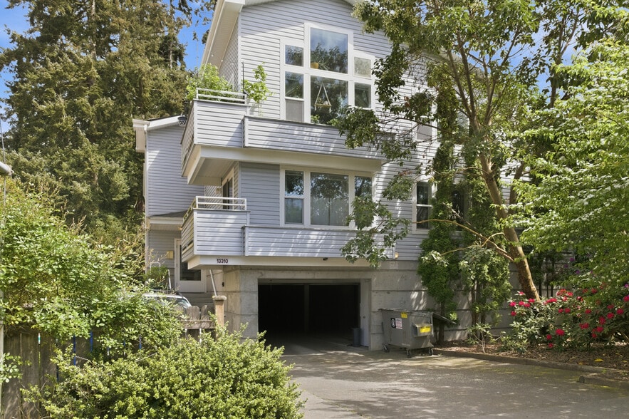 More Photos Of 13310 Greenwood Ave N, Seattle Apartments For Sale