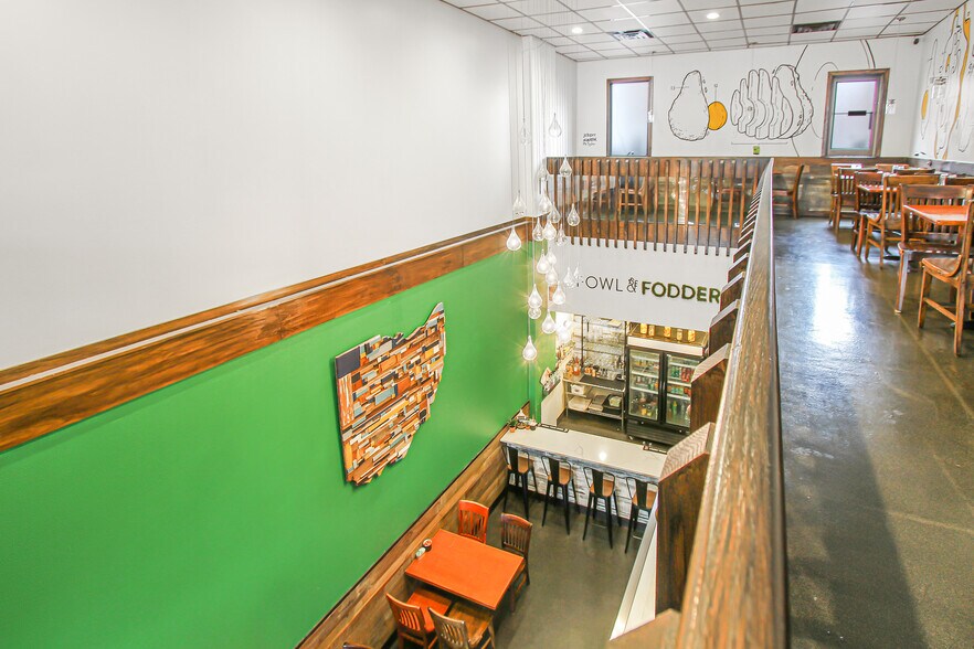 More Photos Of 614 Adams St, Toledo Restaurant For Lease