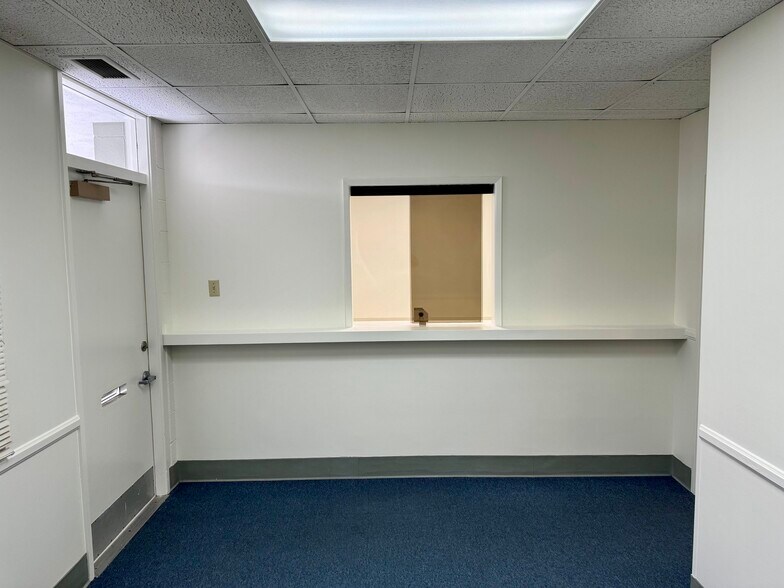 More Photos Of 2881-2895 Loma Vista Rd, Ventura Medical For Lease