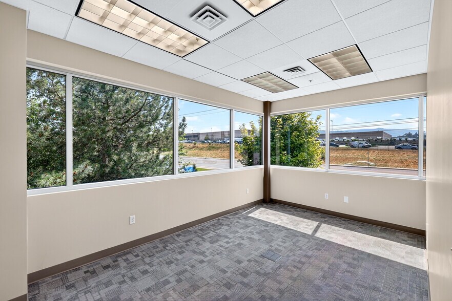 More Photos Of 2208 N Swing Ln, Liberty Lake Medical For Lease