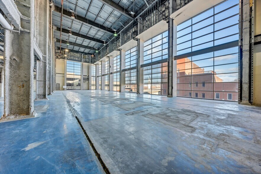 More Photos Of 120 Salem Ave SW, Roanoke Warehouse For Lease