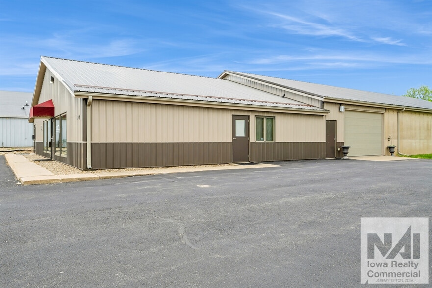 More Photos Of 1070 Lyons Ln, Marion Warehouse For Lease