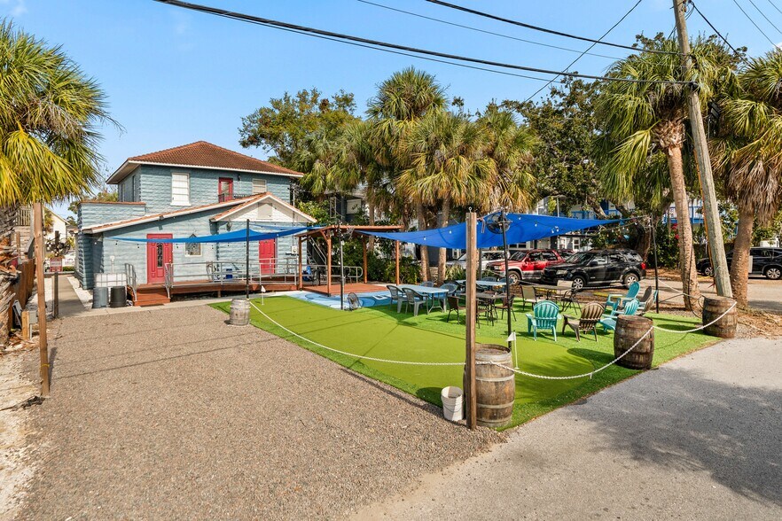 More Photos Of 312 E Tarpon Ave, Tarpon Springs Medical For Sale