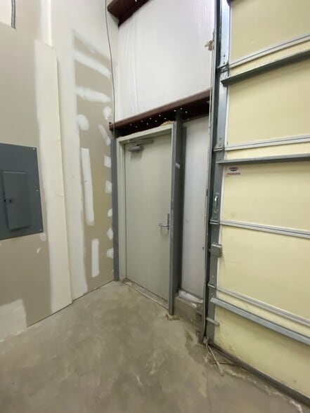 More Photos Of 12574 Promise Creek Ln, Fishers Light Distribution For Sale