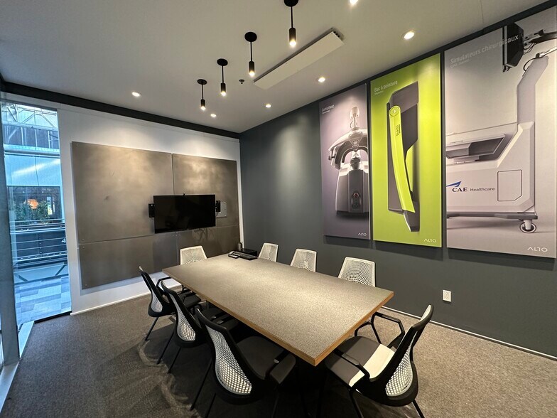 More Photos Of 2600 Rue William Tremblay, Montréal Loft Creative Space For Lease