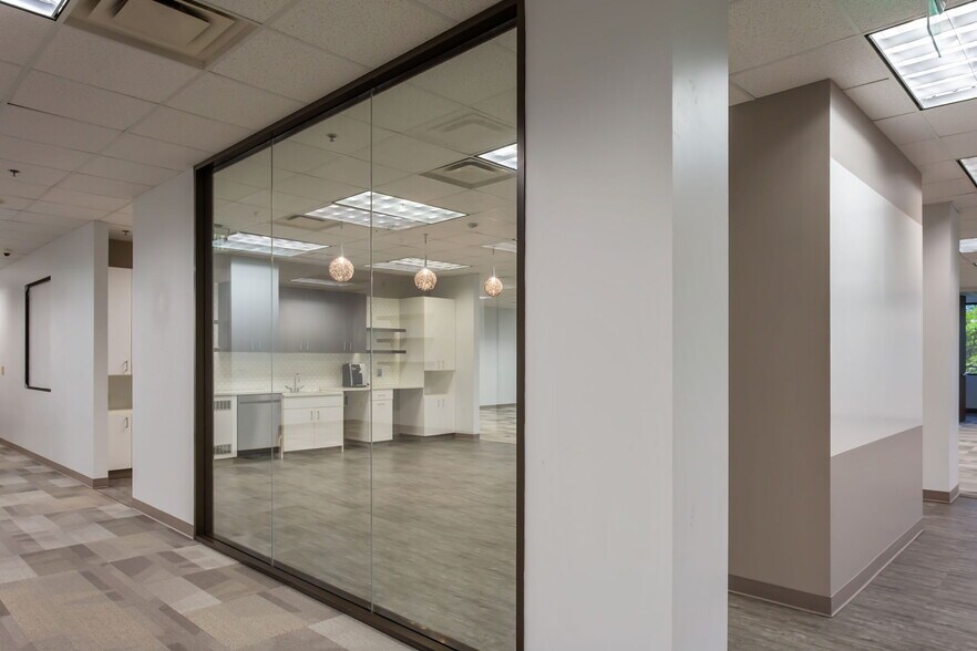 More Photos Of 5565 Centerview Dr, Raleigh Office For Lease