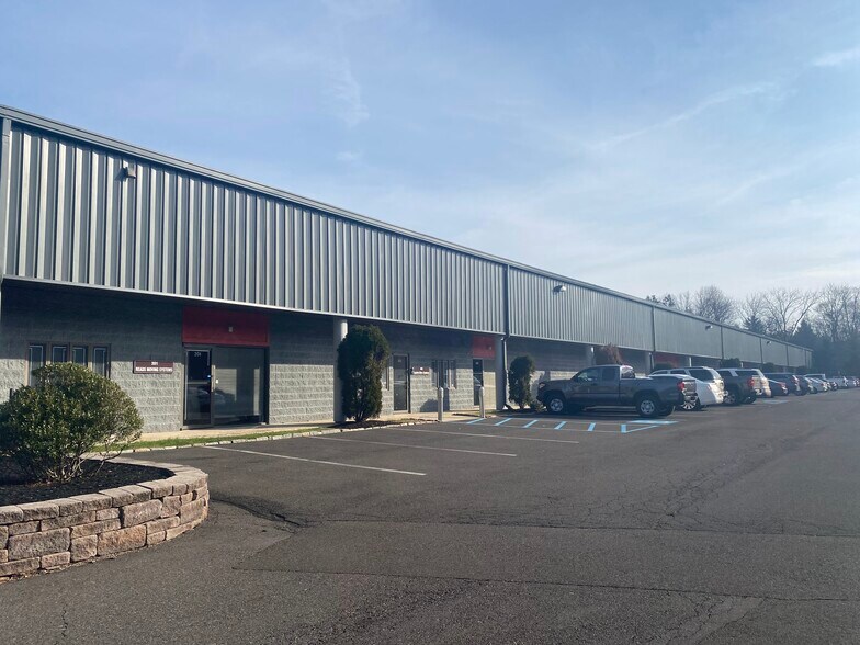 More Photos Of 1810 County Line Rd, Huntingdon Valley Unknown For Lease