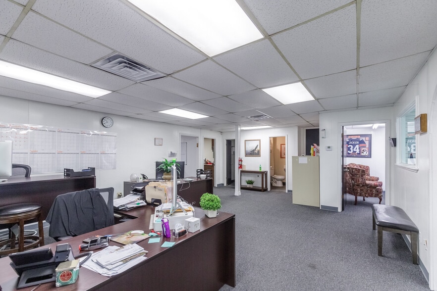 More Photos Of 3701 Apollo Rd, Corpus Christi Warehouse For Sale