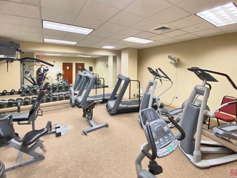 More Photos Of 200 Day Hill Rd, Windsor Office For Sale