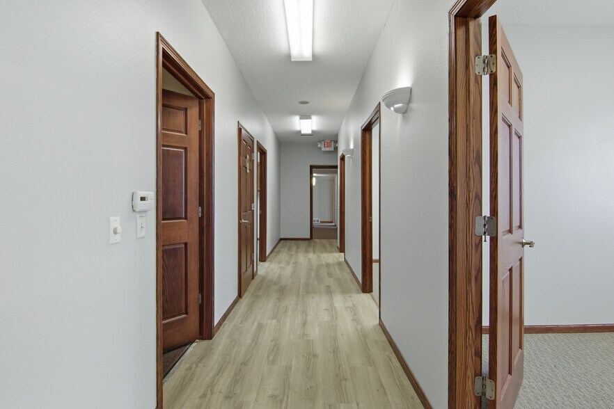 More Photos Of 2108 S Broadway St, Menomonie Office For Sale