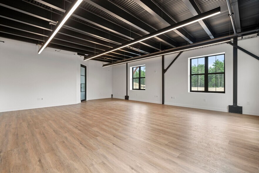 More Photos Of 2 Ricketts Pond Dr, Carver Light Distribution For Lease