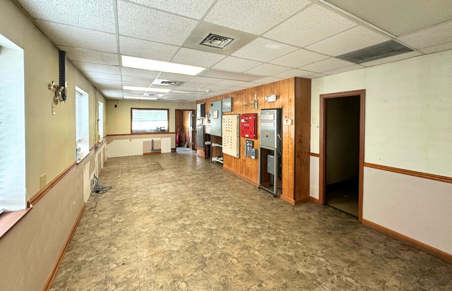 More Photos Of 1371 Oil Terminal rd, Blue Ridge Warehouse For Lease