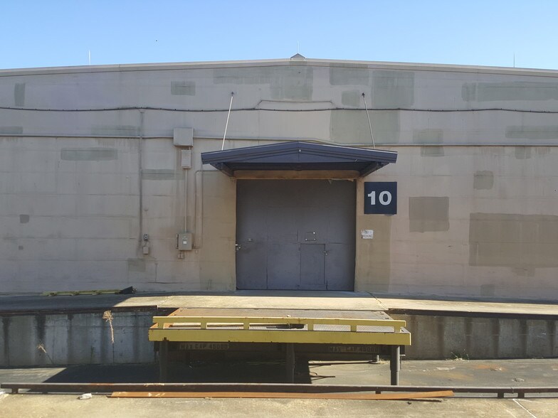 More Photos Of 2601 Maury St, Richmond Unknown For Lease