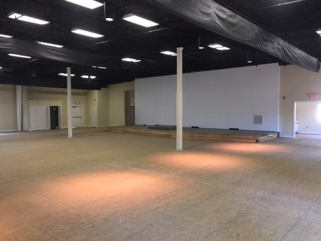 More Photos Of 14319 Ocean Hwy, Pawleys Island Office For Sale