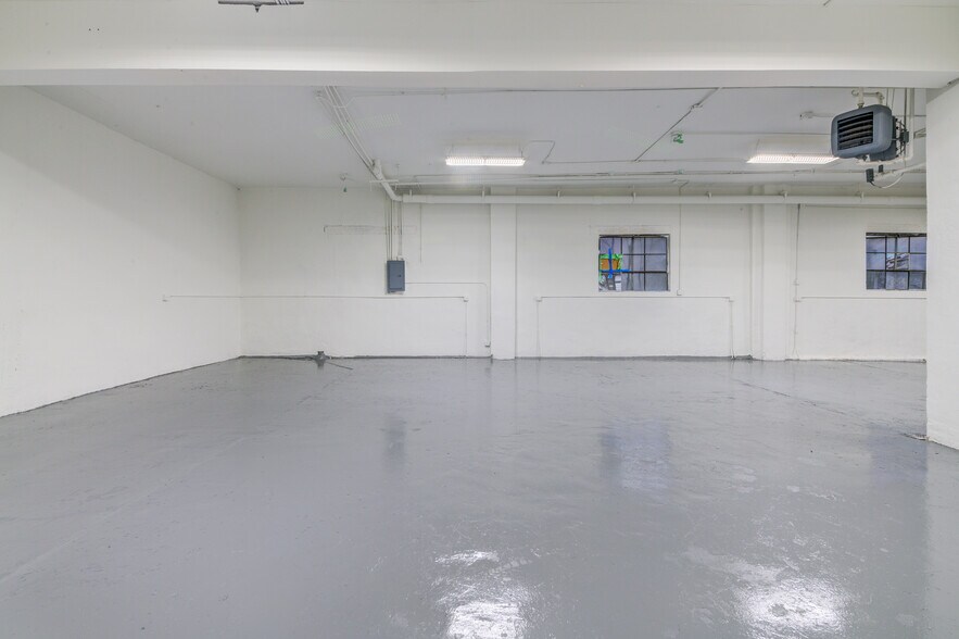 More Photos Of 46-48 Lafayette Ave, New Rochelle Warehouse For Lease