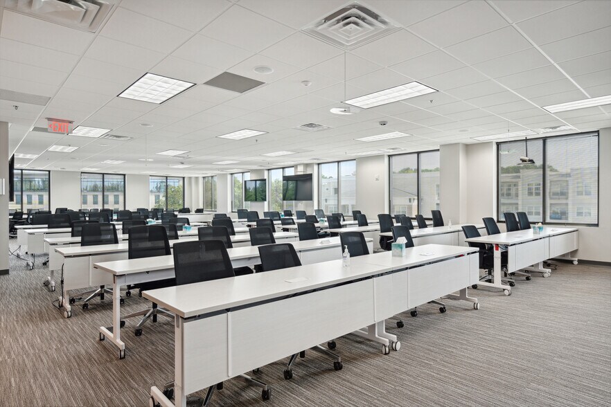 More Photos Of 115 Central Island St, Charleston Office For Lease