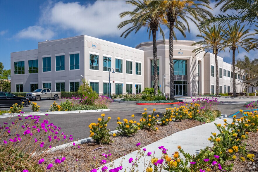 More Photos Of 5770 Fleet St, Carlsbad Unknown For Lease