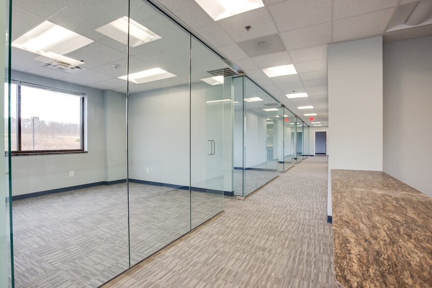 More Photos Of 400 Corporate Dr, Stafford Office For Sale
