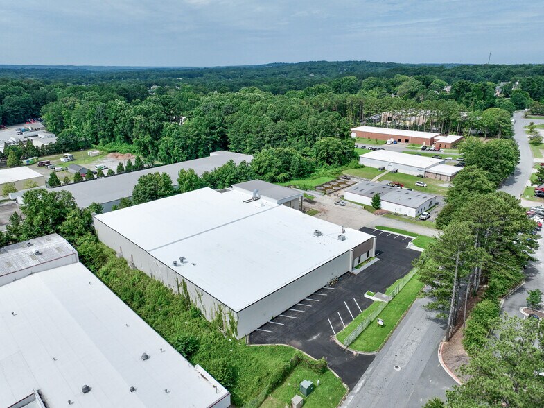 More Photos Of 1850 S Cobb Industrial Blvd, Smyrna Warehouse For Lease