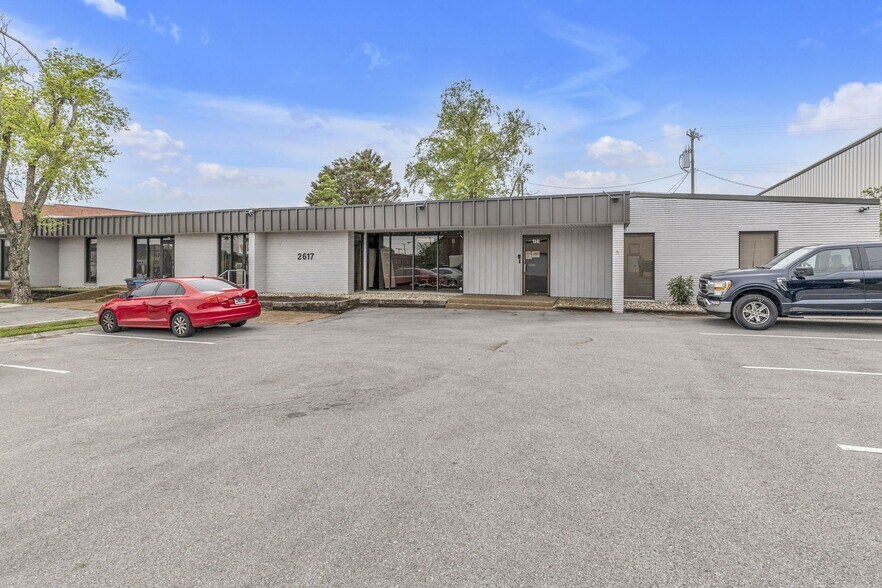 Primary Photo Of 2617 Grandview Ave, Nashville Office For Lease