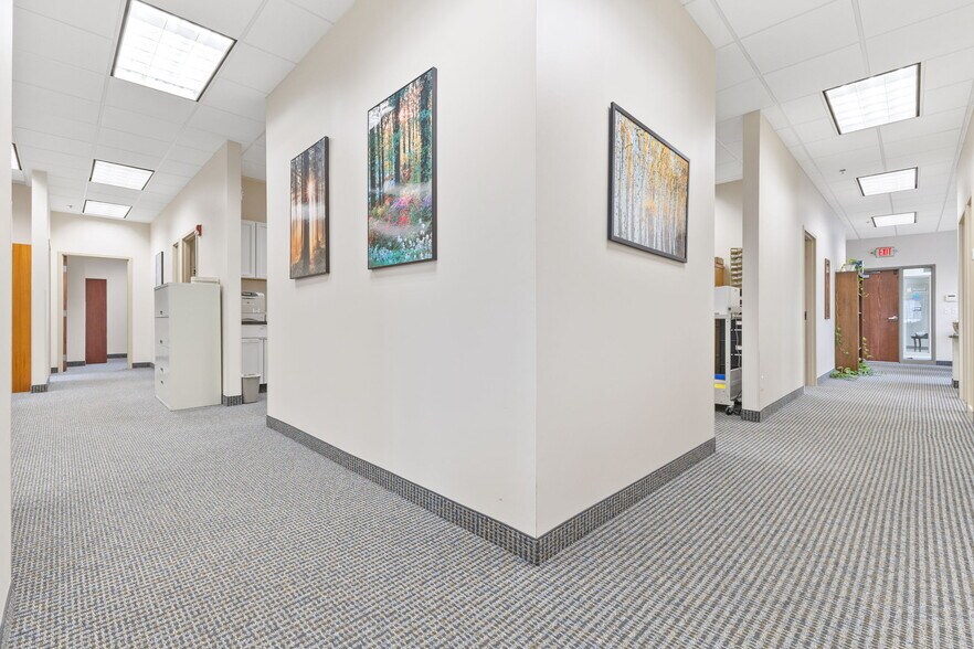 More Photos Of 300 Coon Rapids Blvd NW, Coon Rapids Office Residential For Lease