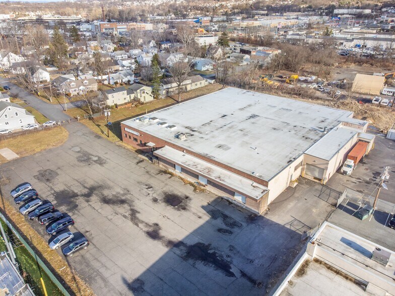 More Photos Of 75 Harrison St, Little Falls Warehouse For Lease