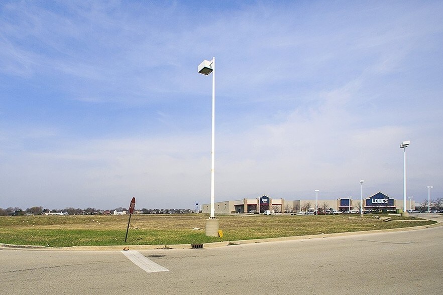 More Photos Of 247-249 S Weber Rd, Bolingbrook Land For Sale