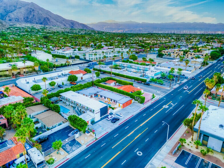 More Photos Of 1339 N Indian Canyon Dr, Palm Springs Hotel For Sale