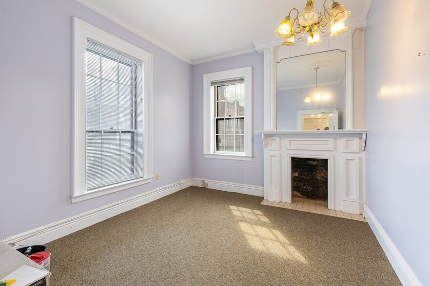 More Photos Of 1 Main St, Hartford Office Residential For Sale