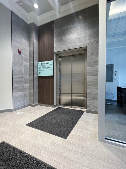 More Photos Of 10336 82 Av NW, Edmonton Storefront For Lease