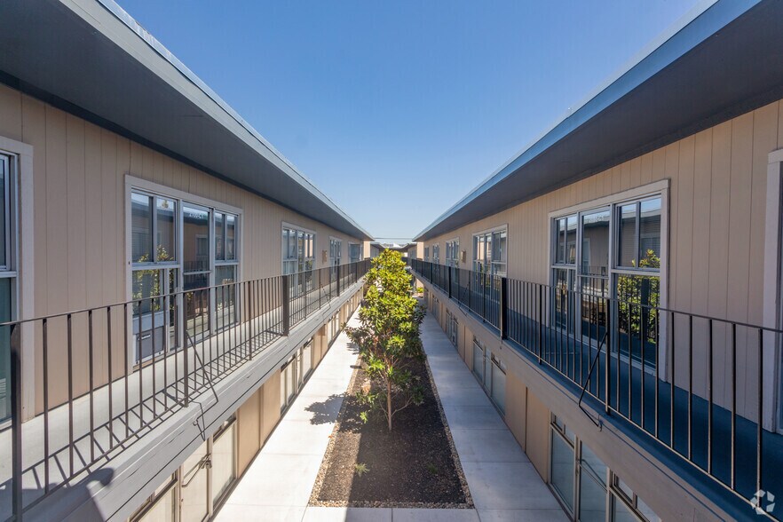 More Photos Of 2060 Walsh Ave, Santa Clara Unknown For Lease