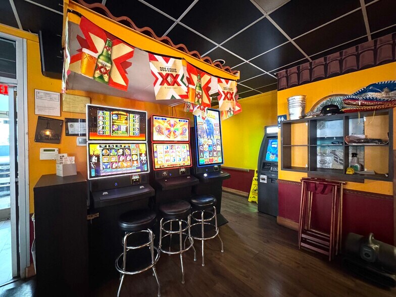 More Photos Of 2070 S Koeller St, Oshkosh Restaurant For Sale