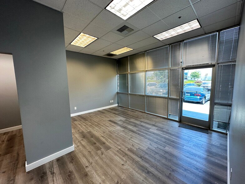 More Photos Of 7950 Cherry Ave, Fontana Light Distribution For Lease