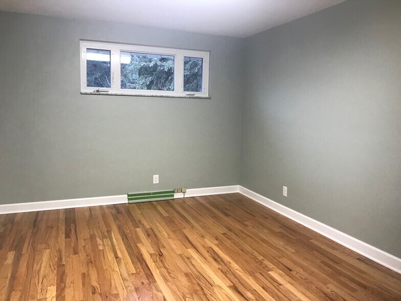 More Photos Of 3122 Carson Ave, Murrysville Office For Lease