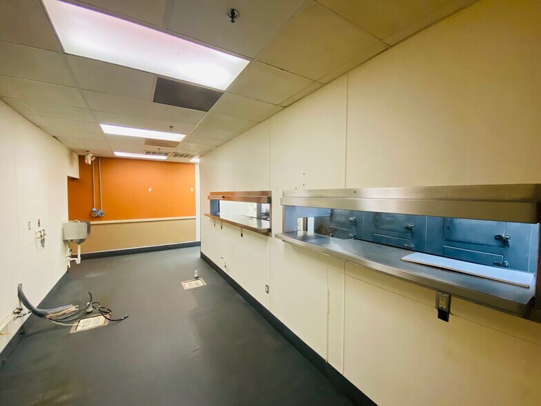 More Photos Of 61 Weaver Blvd, Weaverville Unknown For Lease