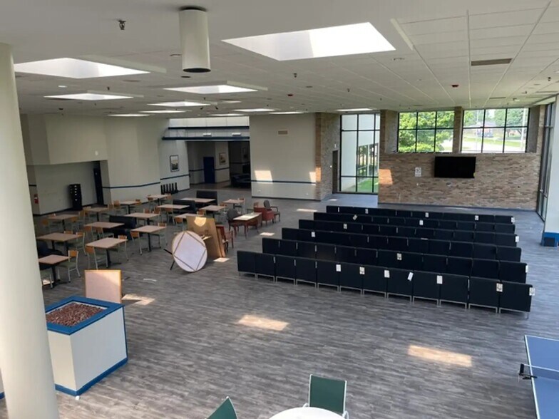 More Photos Of 3100 W 2nd St, Owensboro Healthcare For Lease