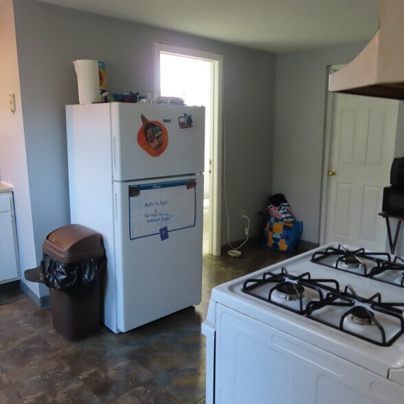 More Photos Of 145 Steuben St, Syracuse Apartments For Sale