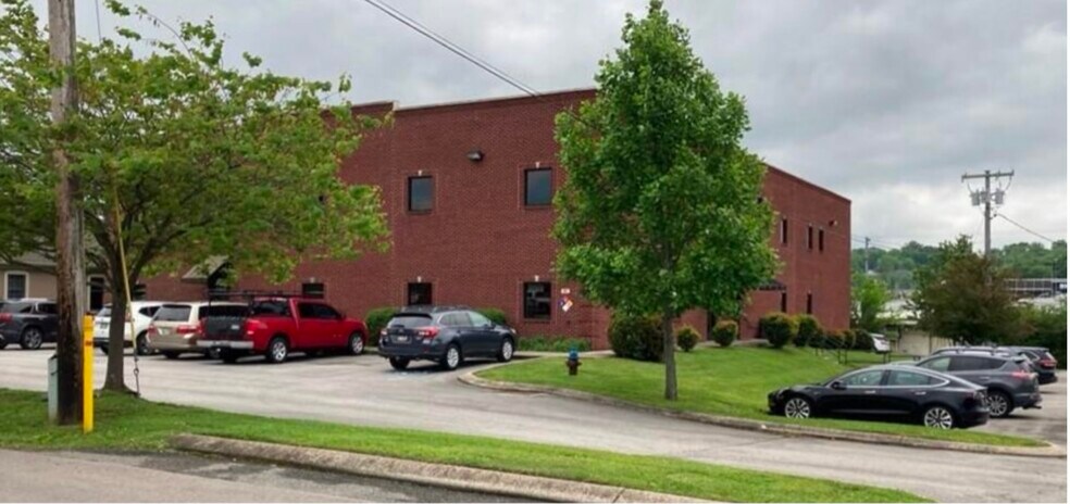 More Photos Of 1602 Hatcher Ln, Columbia Medical For Sale