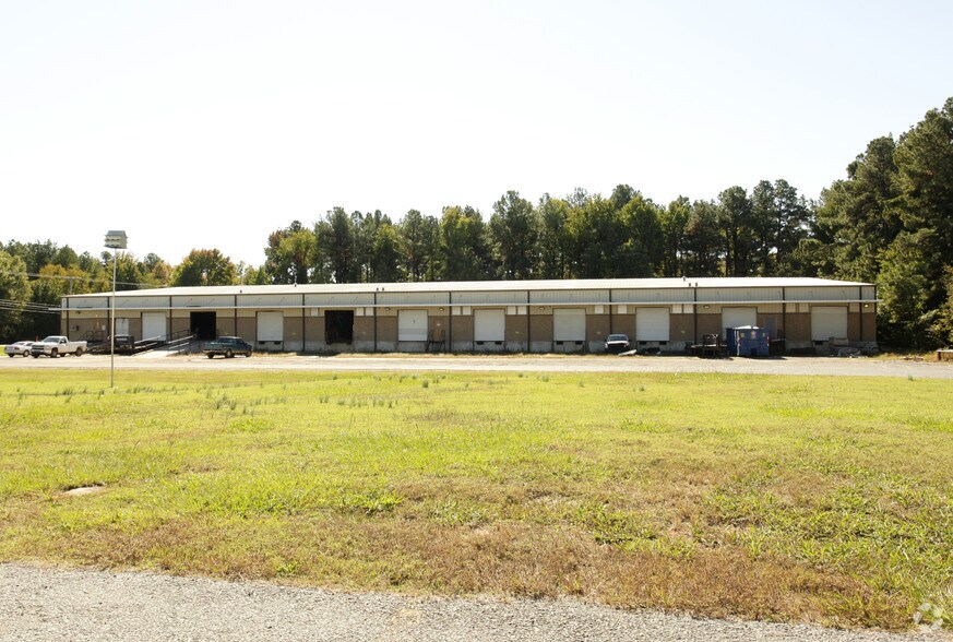 More Photos Of 1000 N Redmond Rd, Jacksonville Warehouse For Lease