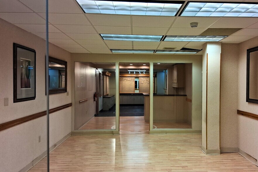More Photos Of 160 Hawley Ln, Trumbull Medical For Lease