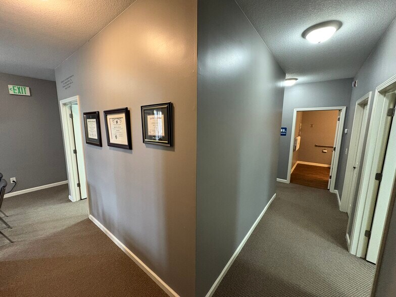 More Photos Of 10534-10536 Coldwater Rd, Fort Wayne Office For Sale