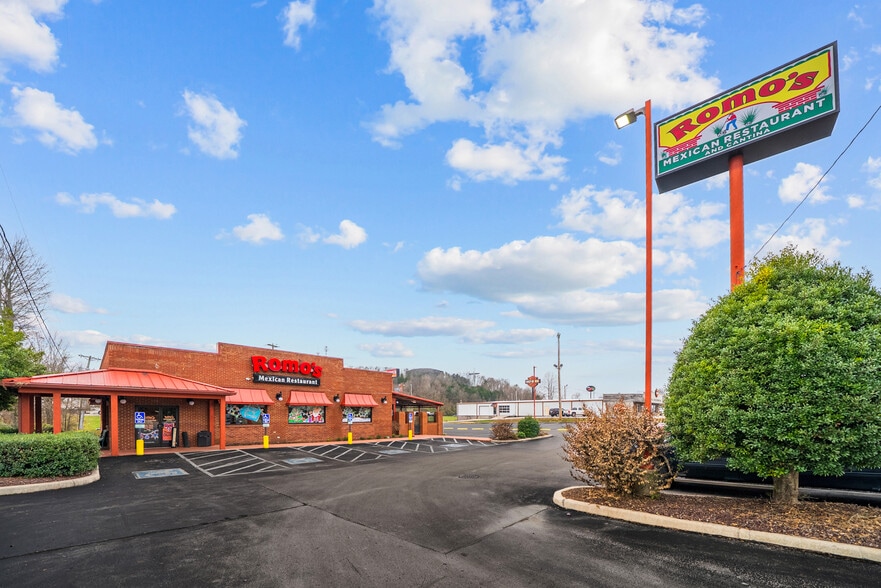 More Photos Of 1420 Interstate Dr, Cookeville Restaurant For Sale