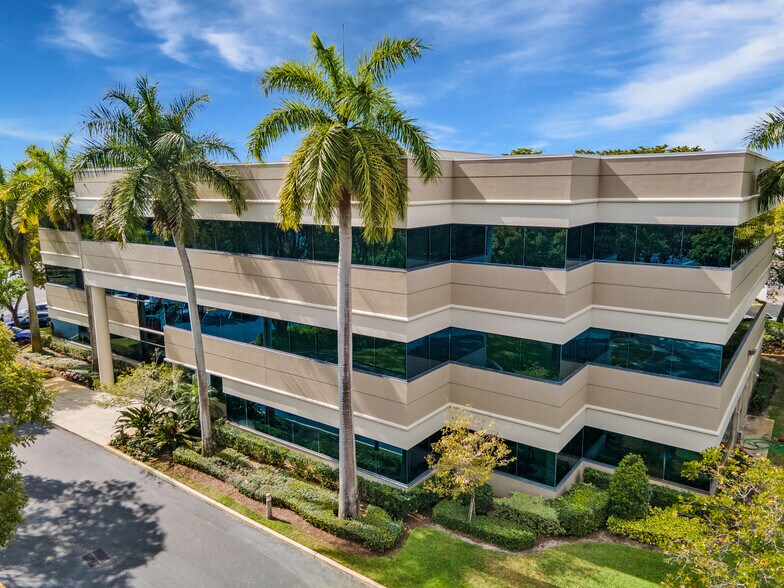 More Photos Of 6365 NW 6th Way, Fort Lauderdale Office For Lease