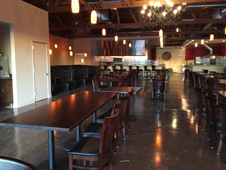 More Photos Of 6729 N 57th Dr, Glendale Restaurant For Sale