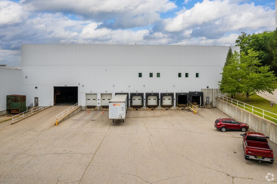 More Photos Of 121 Technology Dr, Durham Unknown For Lease