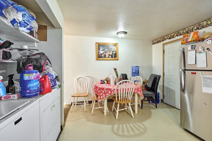 More Photos Of 880 N Pershing St, Mount Angel Apartments For Sale