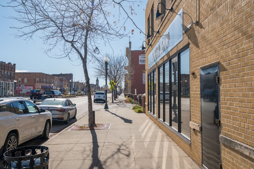 More Photos Of 108 S Minnesota Ave, Saint Peter Storefront Retail Office For Sale