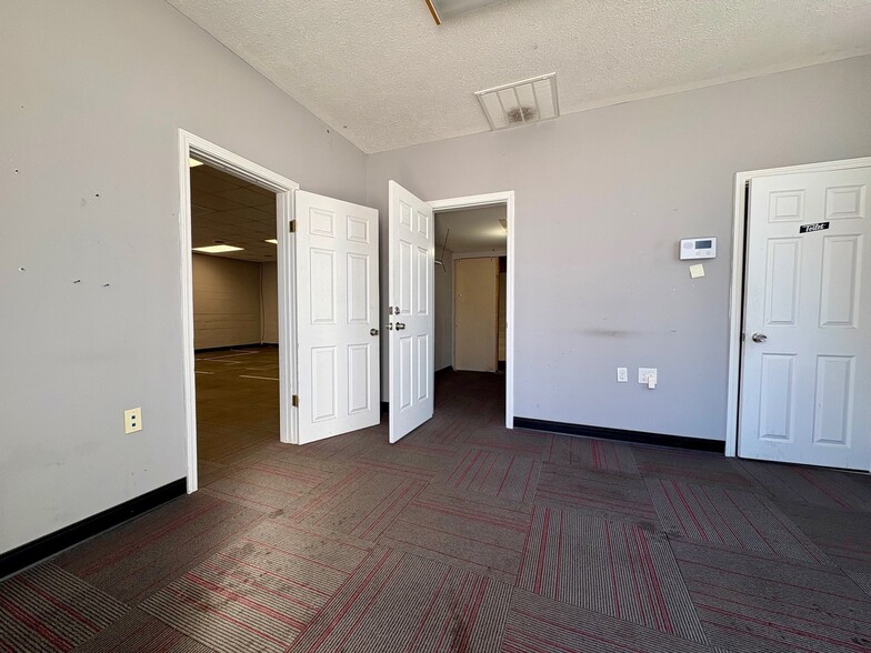More Photos Of 233 Biltmore Ave, Asheville Office For Lease