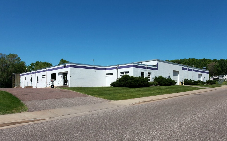 Primary Photo Of 930 Malden Ave, Eau Claire Warehouse For Sale